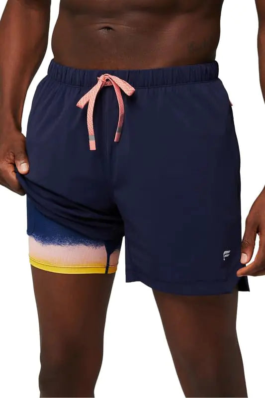 Fabletics Herren The One Short (gefüttert), für Training und Schwimmen, leicht, schnelltrocknend, mit Reißverschlusstasche, dehnbar, gewebt, 17,8 cm Innennaht, XL, Schwarz