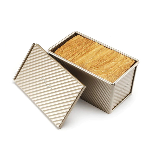 Loaf Pan w Cover Bread Toast Mold corrugated loaf Pan monfish Pullman  w lid 1lb dough Alluminumed Steel Non Stick Gold (8.5X4.75X4.375INCH)